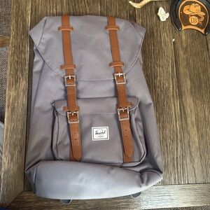 NWT Herschel little America backpack